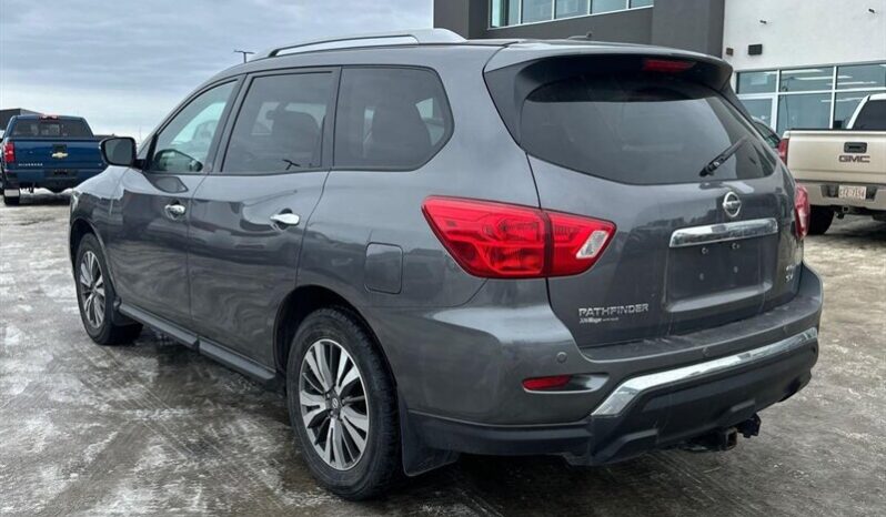 
								2017 Nissan Pathfinder SV full									