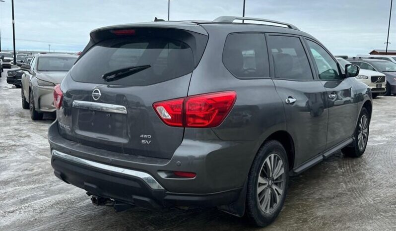 
								2017 Nissan Pathfinder SV full									