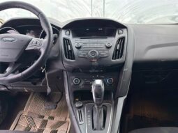 
										2016 Ford Focus SE full									
