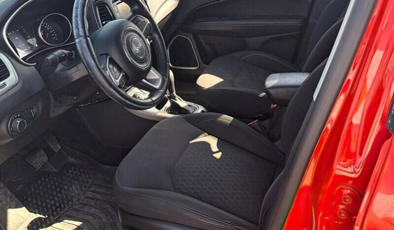 
								2018 Jeep Compass Sport full									