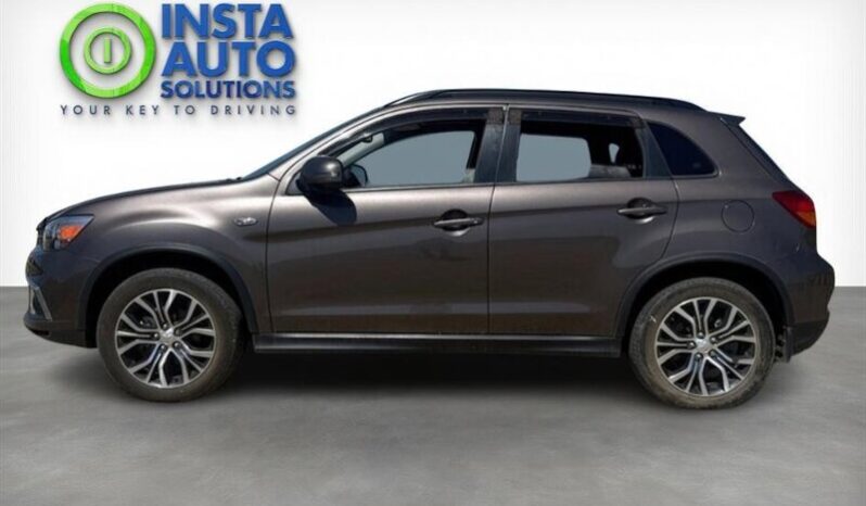 
								2019 Mitsubishi RVR SE LTD full									