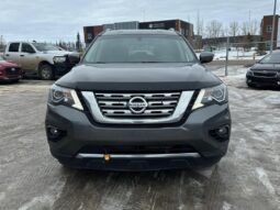 
										2017 Nissan Pathfinder SV full									