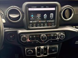 
										2018 Jeep Wrangler Unlimited Sahara full									
