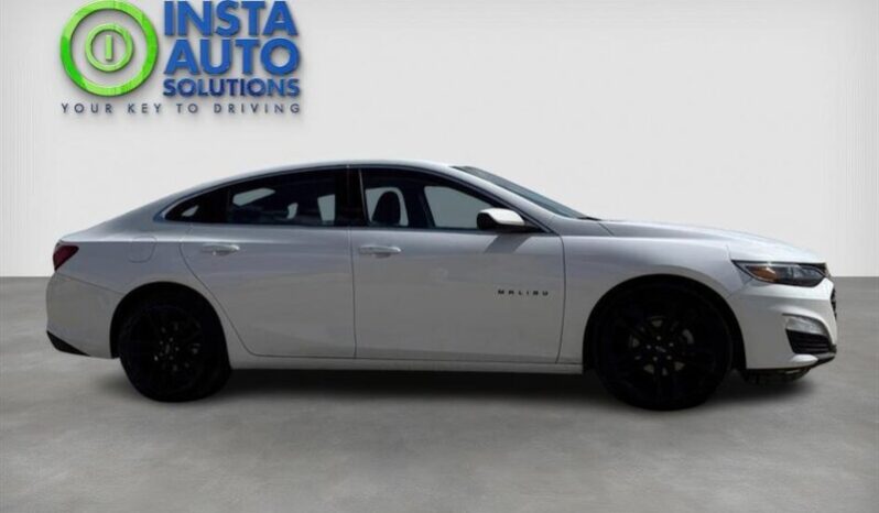 
								2022 Chevrolet Malibu LT full									