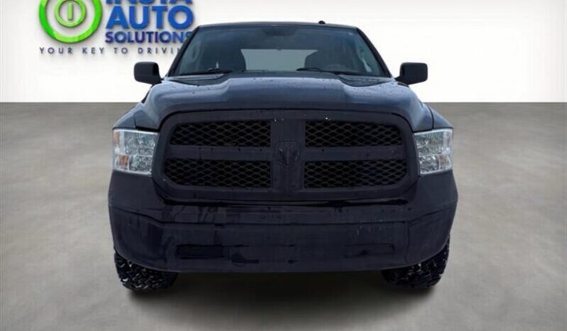 
								2017 RAM 1500 ST full									