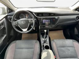
										2018 Toyota Corolla LE full									
