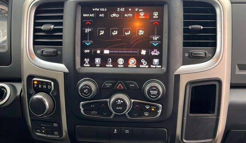 
								2017 RAM 1500 SLT full									