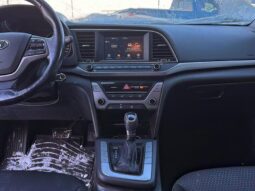 
										2017 Hyundai Elantra GL full									