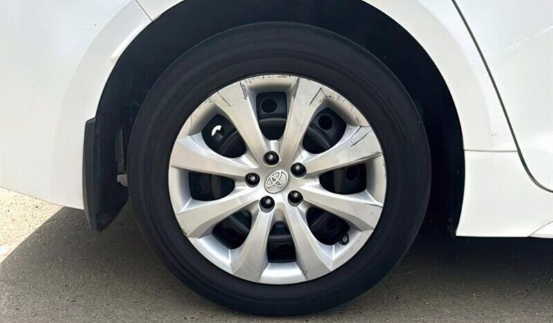
								2020 Toyota Corolla LE full									