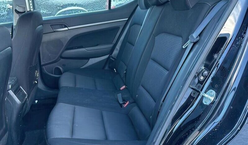 
								2017 Hyundai Elantra GL full									