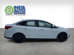 
										2016 Ford Focus SE full									