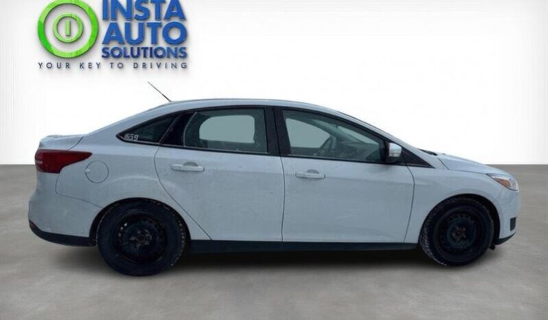 
								2016 Ford Focus SE full									