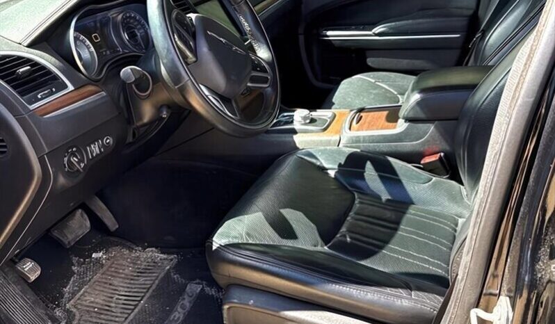 
								2017 Chrysler 300 Series C Platinum full									