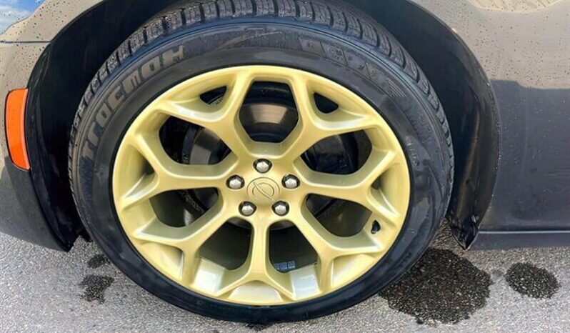 
								2018 Chrysler 300 Series S full									