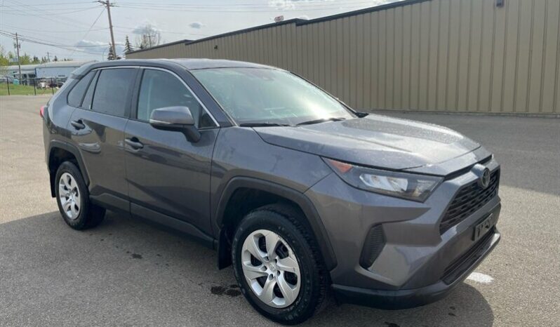 
								2024 Toyota RAV4 LE full									