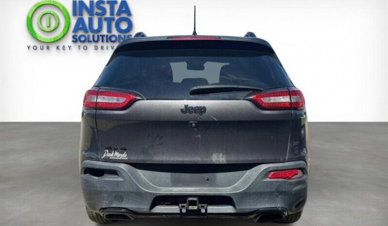 
								2016 Jeep Cherokee Sport Altitude full									