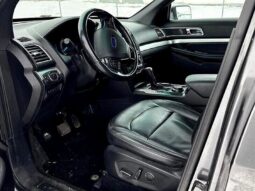 
										2017 Ford Explorer XLT AWD full									