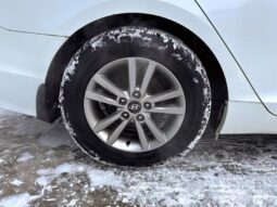 
										2016 Hyundai Sonata GL full									