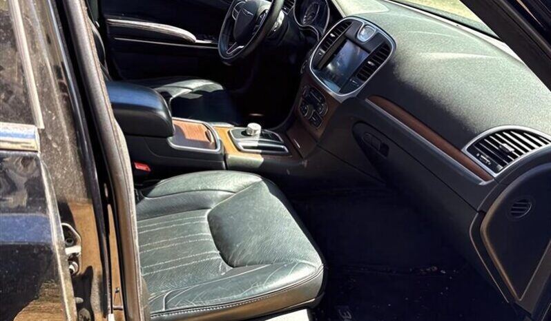 
								2017 Chrysler 300 Series C Platinum full									