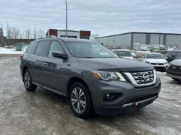 
										2017 Nissan Pathfinder SV full									