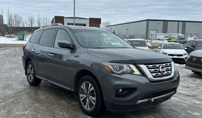 
								2017 Nissan Pathfinder SV full									