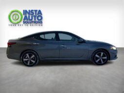 
										2022 Nissan Altima 2.5 SE full									