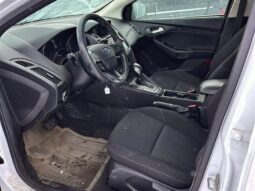 
										2016 Ford Focus SE full									