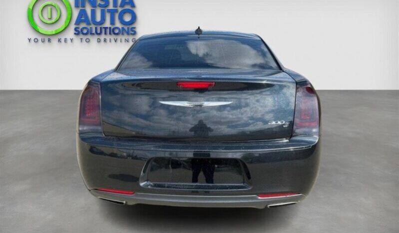 
								2018 Chrysler 300 Series S full									