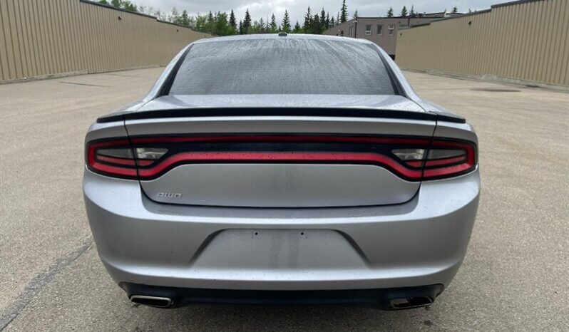 
								2017 Dodge Charger SXT full									