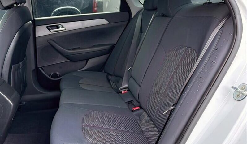 
								2016 Hyundai Sonata GL full									