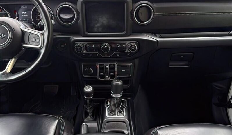 
								2018 Jeep Wrangler Unlimited Sahara full									