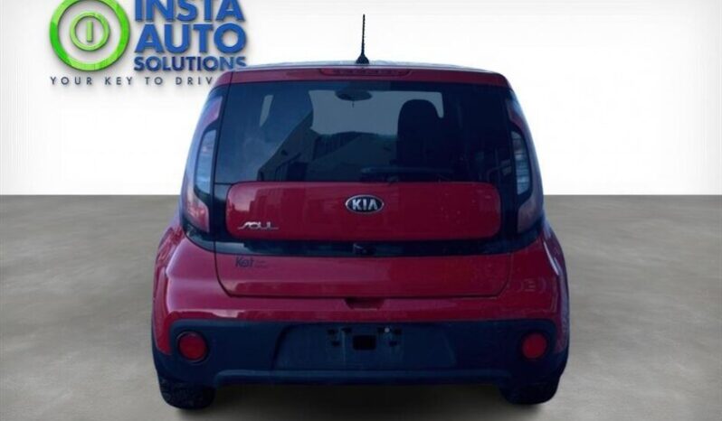 
								2019 Kia Soul LX full									