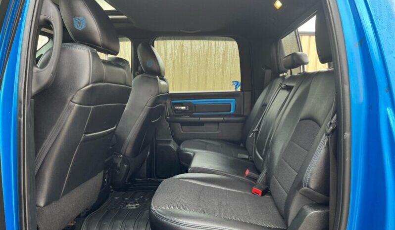 
								2018 RAM 1500 Sport full									