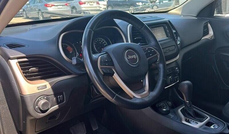 
								2016 Jeep Cherokee Sport Altitude full									