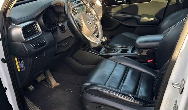 
								2017 Kia Sorento EX V6 full									