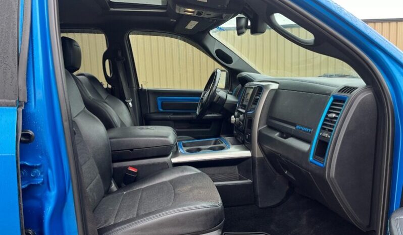 
								2018 RAM 1500 Sport full									