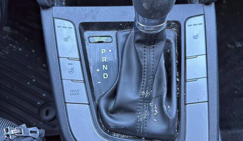
								2017 Hyundai Elantra GL full									