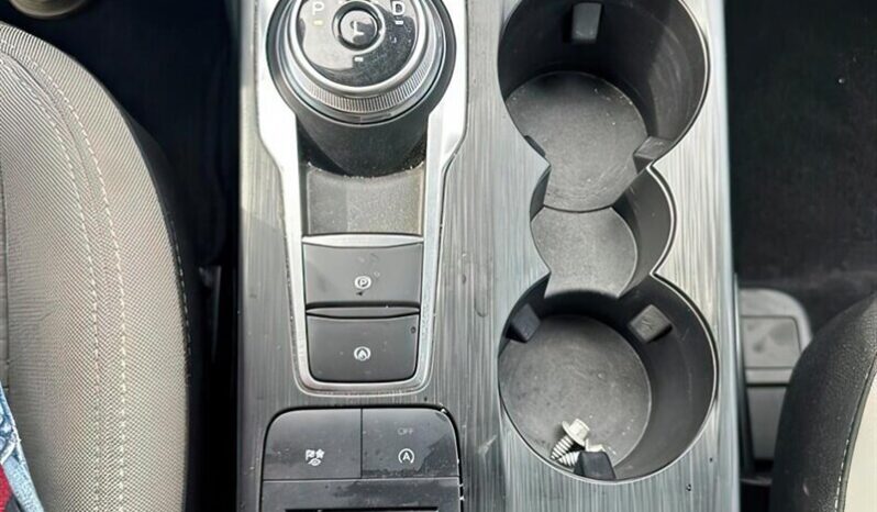 
								2022 Ford Escape SE full									