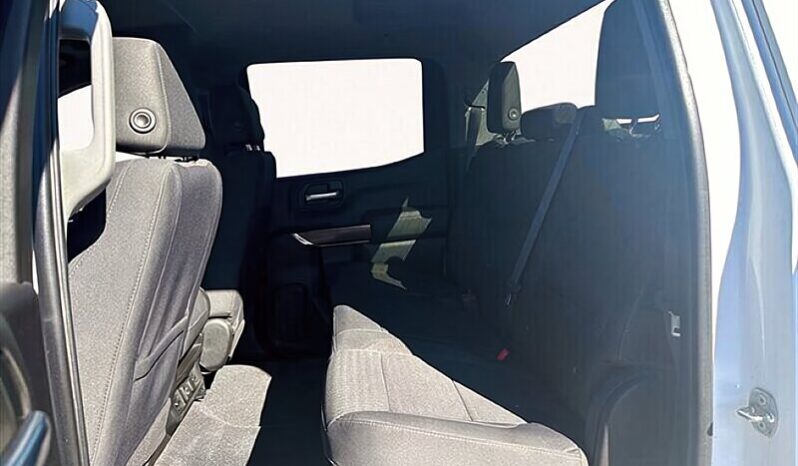 
								2020 Chevrolet Silverado 1500 RST full									