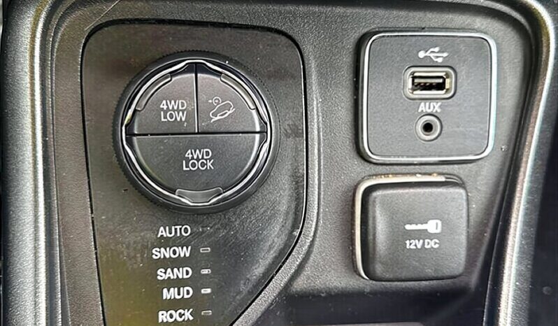 
								2018 Jeep Compass Trailhawk full									