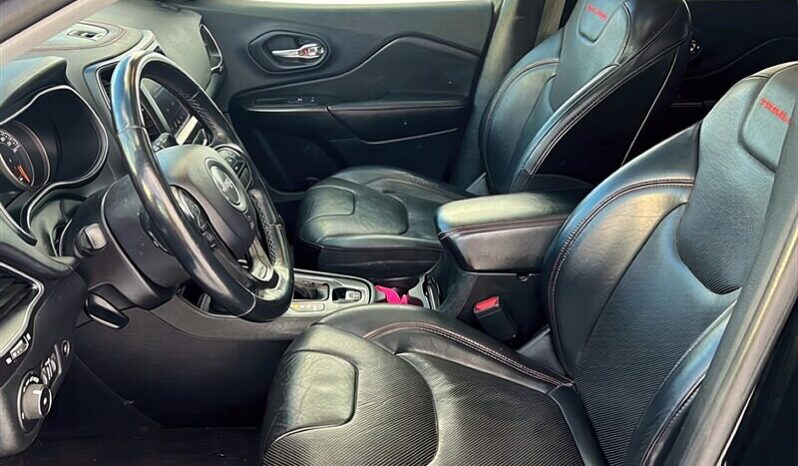 
								2019 Jeep Cherokee Trailhawk Elite full									
