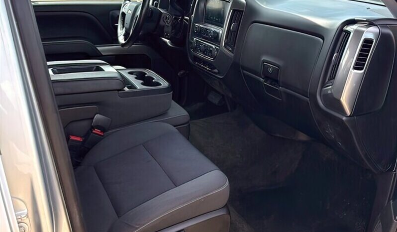 
								2018 Chevrolet Silverado 1500 LT Crew Cab full									
