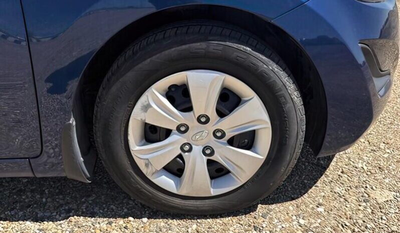 
								2015 Hyundai Elantra L full									