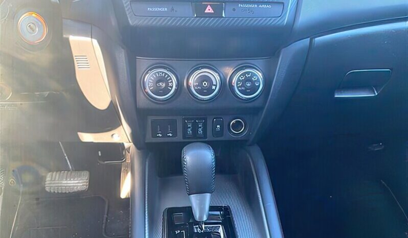 
								2019 Mitsubishi RVR SE full									