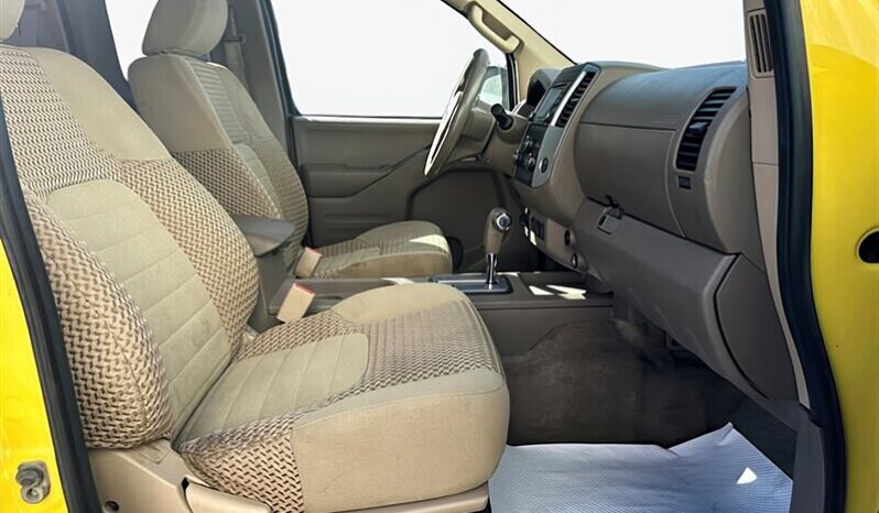
								2017 Nissan Frontier SV King Cab full									