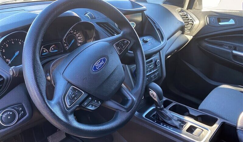 
								2019 Ford Escape SE full									