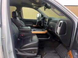 
										2017 Chevrolet Silverado 1500 LTZ full									