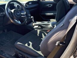 
										2016 Ford Mustang V6 Fastback full									