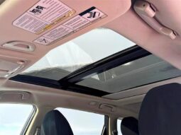 
										2016 Nissan Rogue SV Moonroof full									
