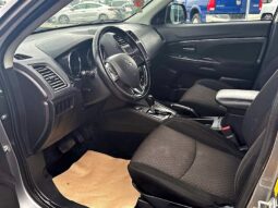 
										2019 Mitsubishi RVR SE AWC full									